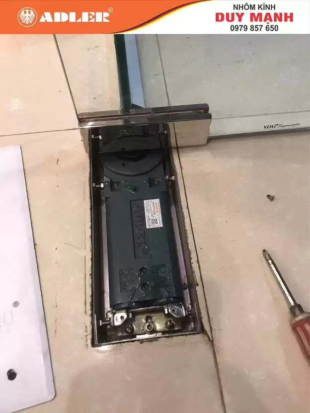 BÍ KÍP NHỎ GIÚP TĂNG TUỔI THỌ BẢN LỀ SÀN