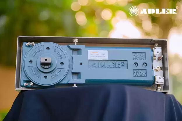 BẢN LỀ SÀN ADLER – MỞ CÁNH CỬA, MỞ TƯƠNG LAI