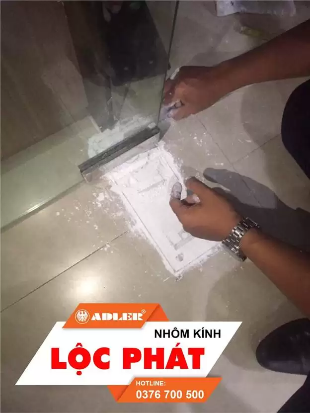 BÍ KÍP NHỎ GIÚP TĂNG TUỔI THỌ BẢN LỀ SÀN