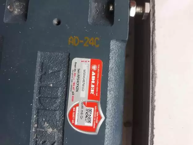 BẢN LỀ SÀN ADLER – MỞ CÁNH CỬA, MỞ TƯƠNG LAI