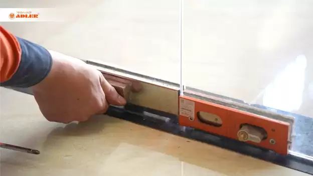 KẸP KHÓA BỊ KẸT, KHÔNG VẶN MỞ ĐƯỢC, NÊN LÀM THẾ NÀO?