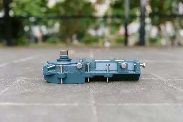 LÒ XO CỦA BẢN LỀ SÀN ADLER