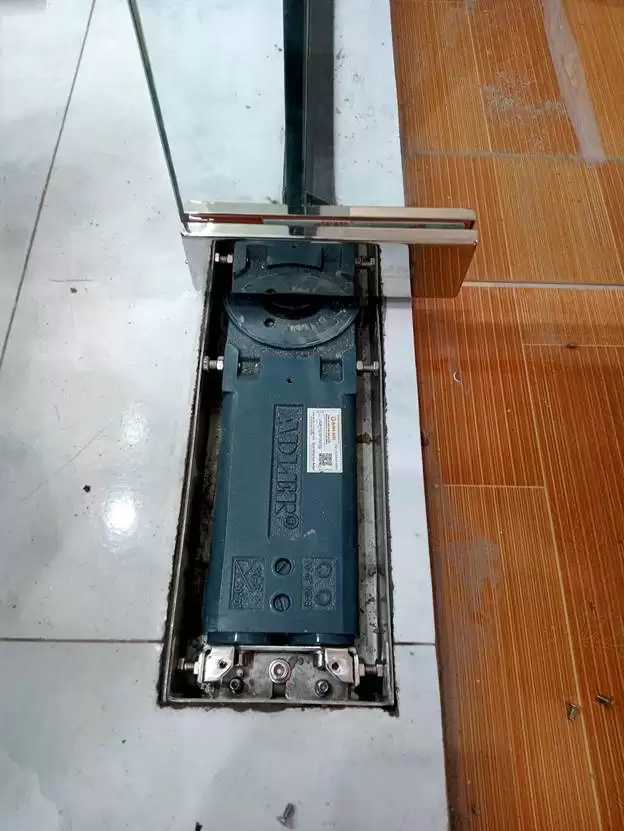 CÁCH THỨC HOẠT ĐỘNG CỦA BẢN LỀ SÀN THỦY LỰC