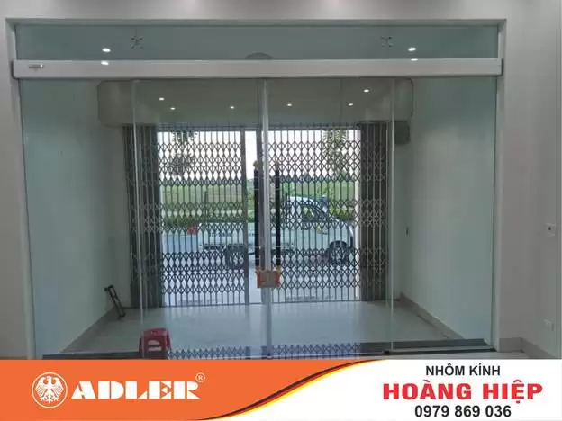 ĐỒNG HÀNH CÙNG ADLER TRONG THỜI ĐẠI KÍNH