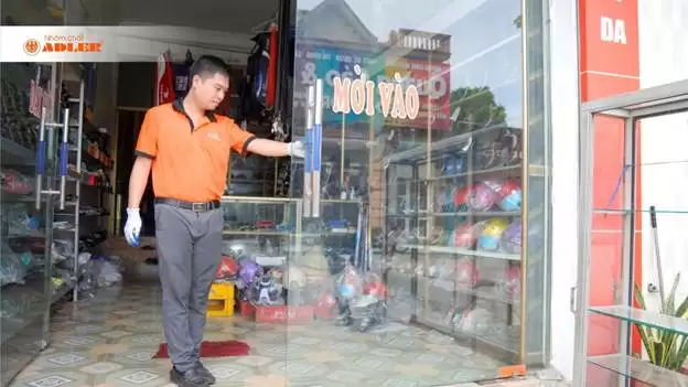 LÀM GÌ KHI CỬA THỦY LỰC BỊ MẤT TỐC ĐỘ?