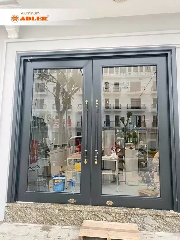 GIẢI PHÁP NÀO CHO NHỮNG NGÔI NHÀ TO VỚI NHỮNG BỘ CỬA LỚN?