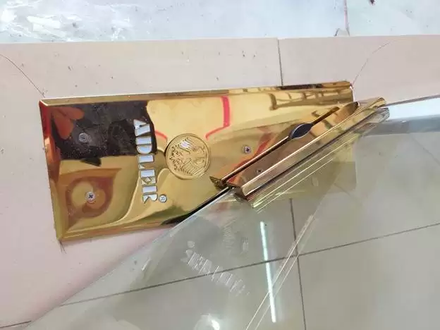 CÔNG DỤNG ĐA NĂNG CỦA BẢN LỀ SÀN