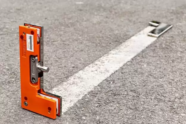 KẸP GÓC D-323 SẢN PHẨM THƯƠNG HIỆU