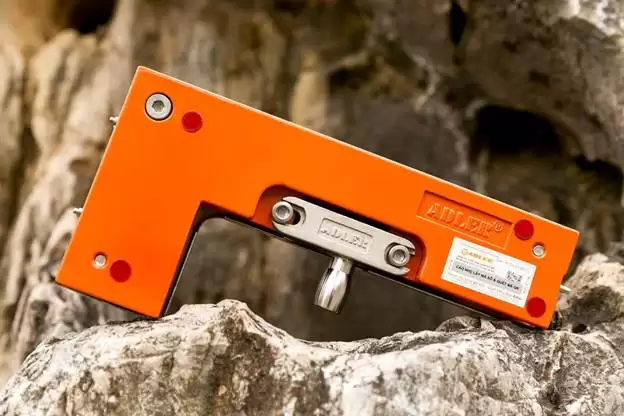 KẸP GÓC D323.PVD – SP THƯƠNG HIỆU ADLER