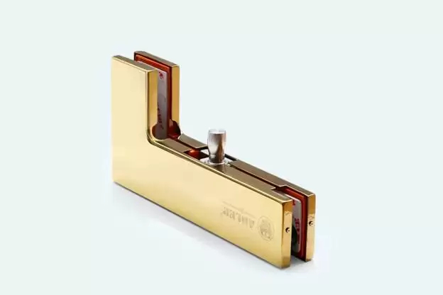 KẸP KÍNH – PHỤ KIỆN KHÔNG THỂ THIẾU CỦA CỬA KÍNH CƯỜNG LỰC