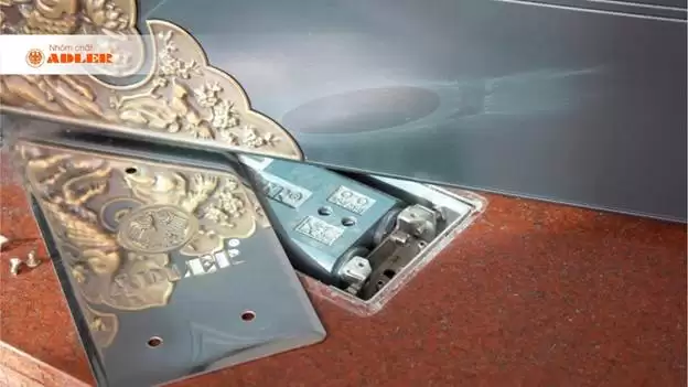 KHOÉT HỐ CHÍNH XÁC – BẢN LỀ VỮNG CHẮC