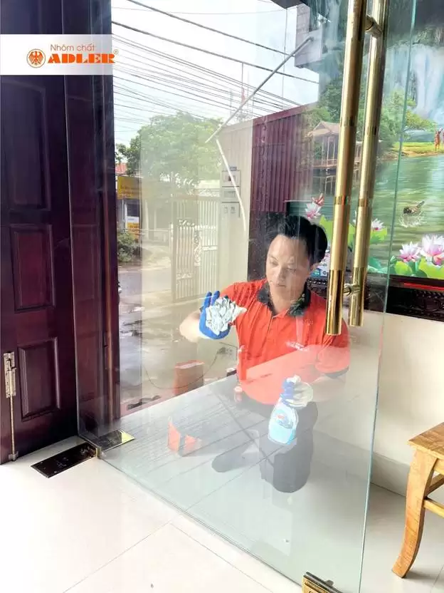 HƯỚNG DẪN 6 BƯỚC BẢO DƯỠNG BỘ CỬA KÍNH THỦY LỰC ADLER ĐÚNG CÁCH